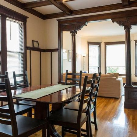 Wrigley Oasis! Steps From The Field! - 3Bd 1Ba Chicago Exterior foto